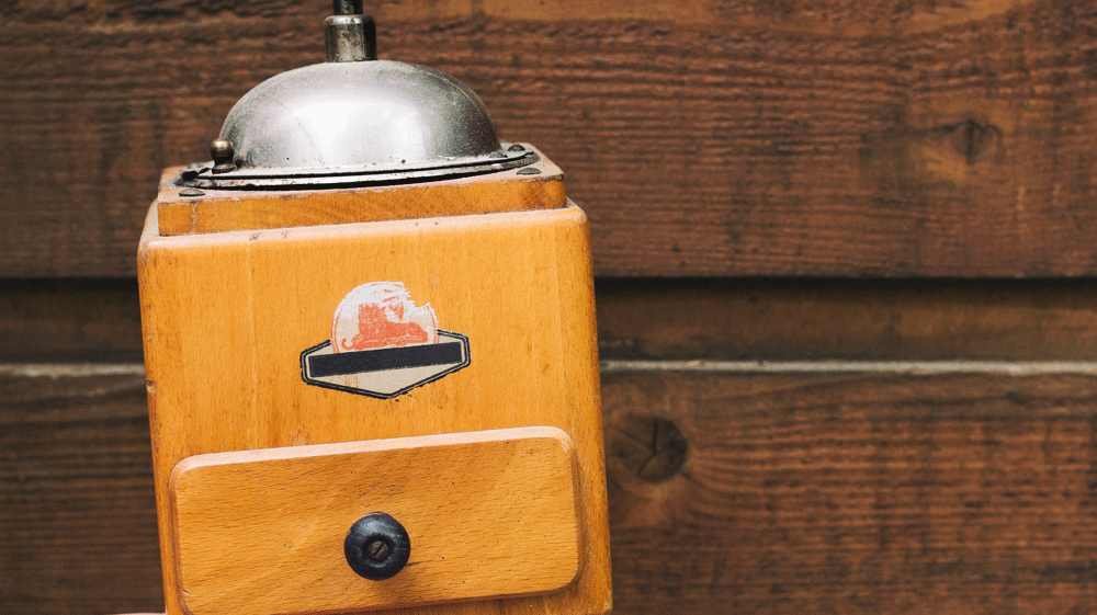 Romulus and Remus Coffee Blog - adjusting your coffee grinder